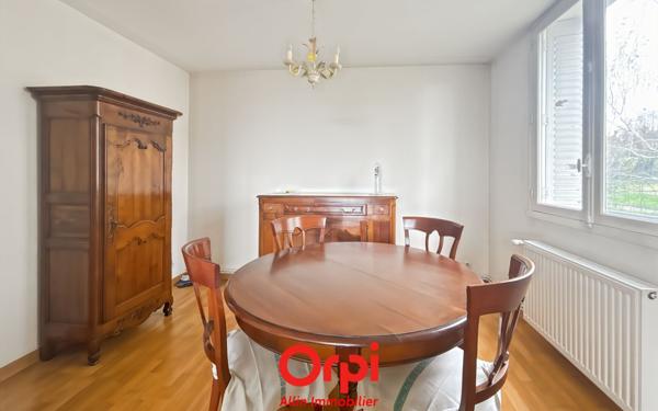 Appartement à vendre    3 pièces • 63,79 m2 Montluçon