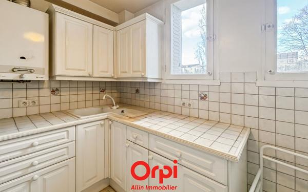 Appartement à vendre    3 pièces • 63,79 m2 Montluçon