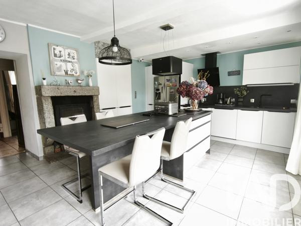 Maison à vendre 7 pièces 219 m² Pré-en-Pail-Saint-Samson
