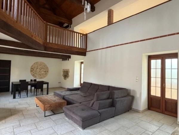 PLAISANCE du GERS proche (32), ELEGANTE MAISON DE VILLAGE de 307m2, en pierres avec JARDIN clos 250m2, SANS TRAVAUX