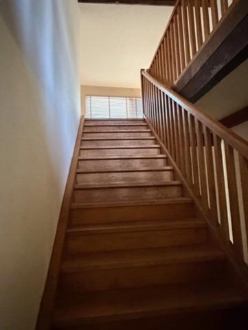 PLAISANCE du GERS proche (32), ELEGANTE MAISON DE VILLAGE de 307m2, en pierres avec JARDIN clos 250m2, SANS TRAVAUX