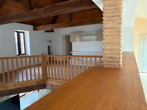 PLAISANCE du GERS proche (32), ELEGANTE MAISON DE VILLAGE de 307m2, en pierres avec JARDIN clos 250m2, SANS TRAVAUX