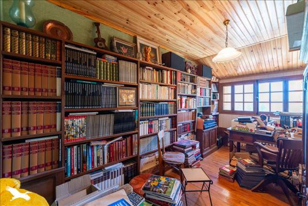 Maison à vendre |  Prayssac |  8 pièces | 194 m²