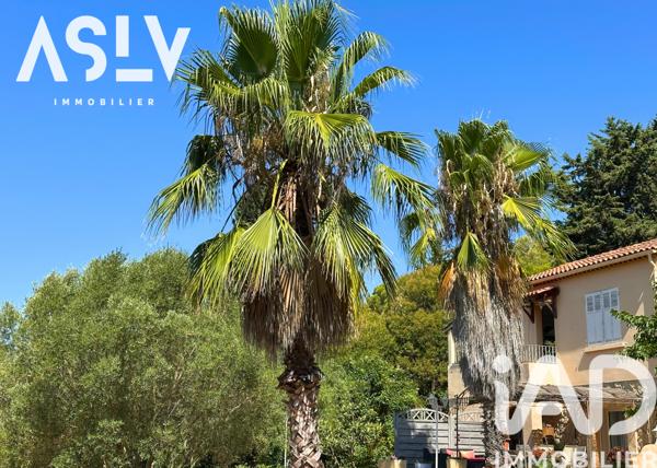 Maison à vendre 7 pièces 173 m² Sanary-sur-Mer