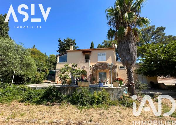 Maison à vendre 7 pièces 173 m² Sanary-sur-Mer