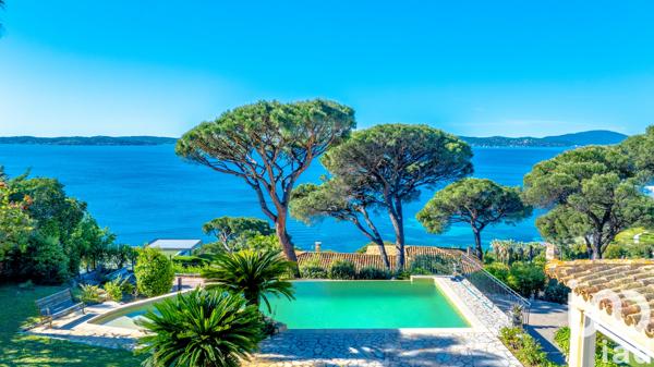 Maison à vendre 7 pièces 230 m² Sainte-Maxime