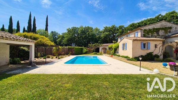 Maison à vendre 6 pièces 200 m² Saint-Cannat