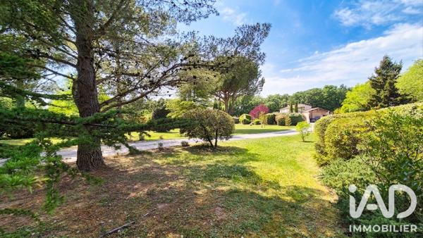 Maison à vendre 6 pièces 200 m² Saint-Cannat
