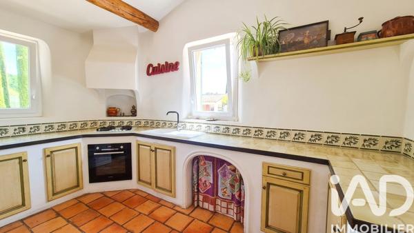 Maison à vendre 6 pièces 200 m² Saint-Cannat