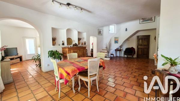 Maison à vendre 6 pièces 200 m² Saint-Cannat