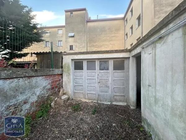 Parking à louer Villeneuve-sur-Lot (47300)