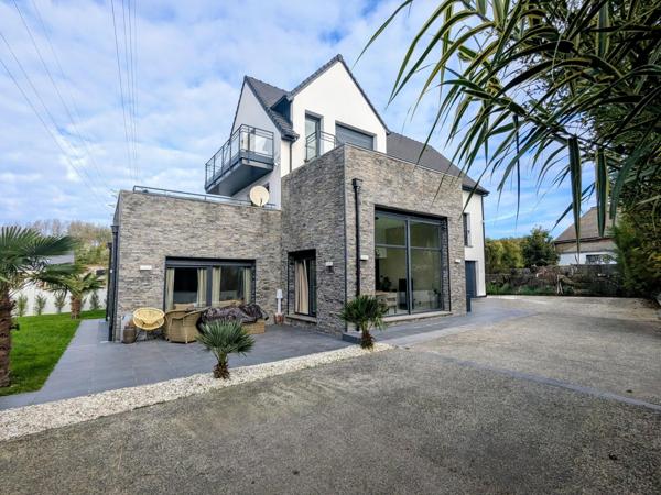 MAISON D'ARCHITECTE - 5 CHAMBRES - BUREAU - JARDIN