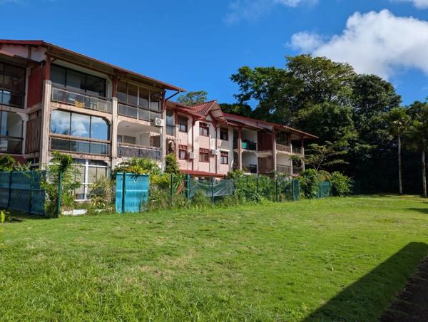 Studio de standing avec terrasse dans résidence prisée (1 pièce)