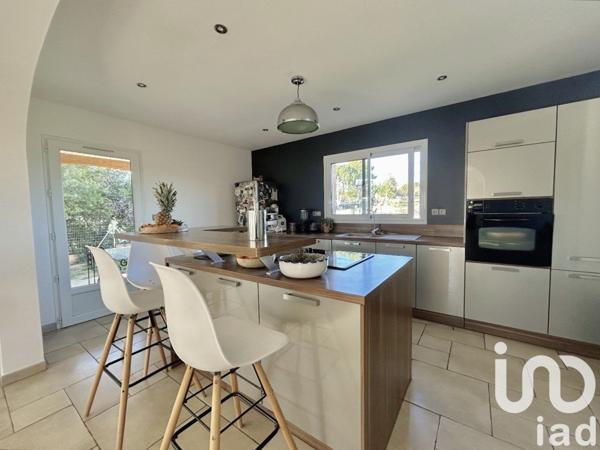 Maison 5 pièces de 140 m² à Pouzolles (34480)