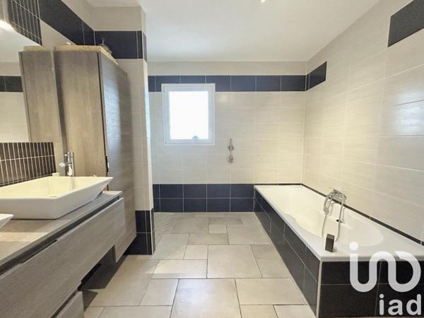 Maison 5 pièces de 140 m² à Pouzolles (34480)