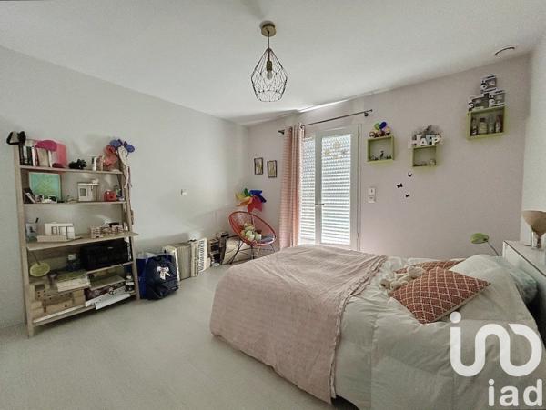 Maison 5 pièces de 140 m² à Pouzolles (34480)