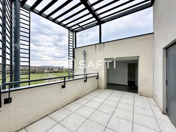 T2 lumineux avec grande terrasse et vue dégagée