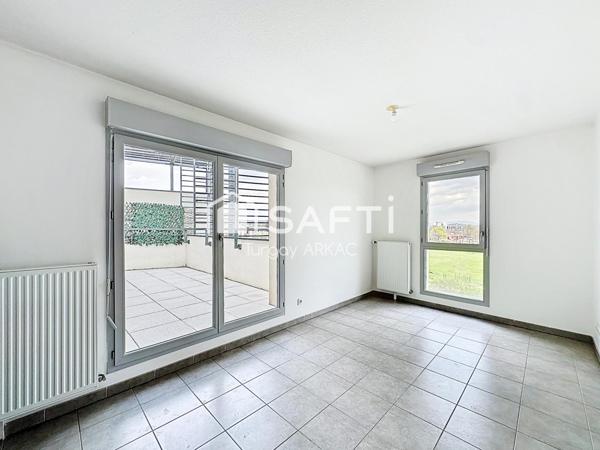 T2 lumineux avec grande terrasse et vue dégagée