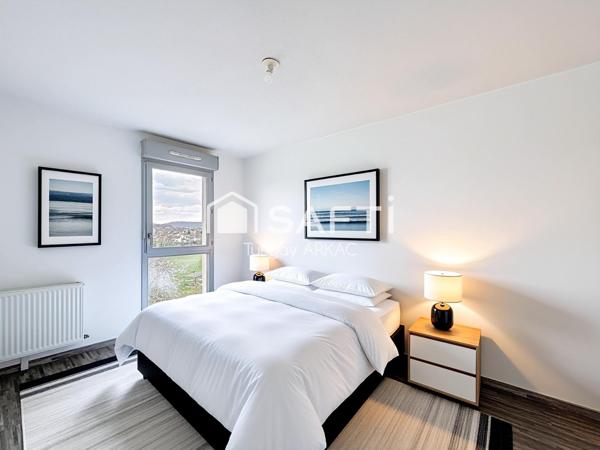 T2 lumineux avec grande terrasse et vue dégagée