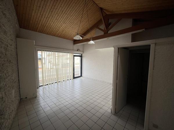 Local commercial à louer |                                        St-Pierre-d'Oléron |                                        1 pièce  | 22 m²