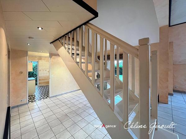 Maison à LE VAL-SAINT-PERE, 50300 - 9 pièces 213m²