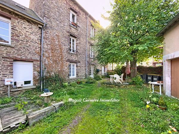 Saint-Malon-sur-Mel (35750) SAINT MALON SUR MEL - Spécial investisseur ! Immeuble de rapport .