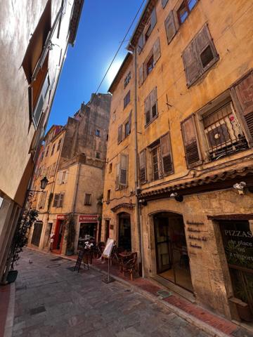 Grasse Centre historique : Studio vendu loué