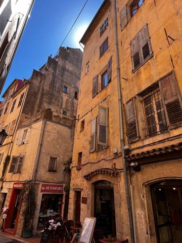 Grasse Centre historique : Studio vendu loué