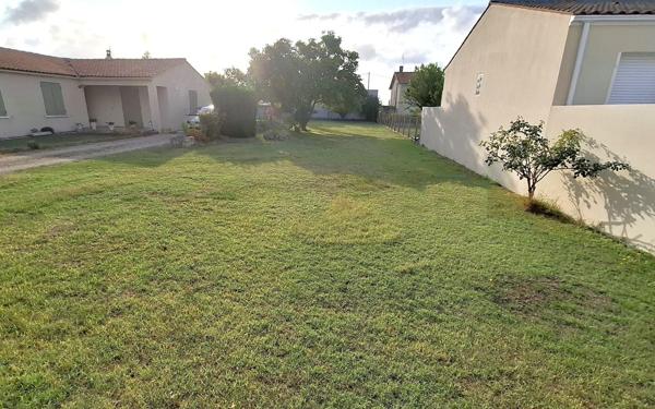 Terrain à vendre    Médis