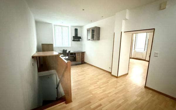 Maison à vendre    3 pièces •  Thuir