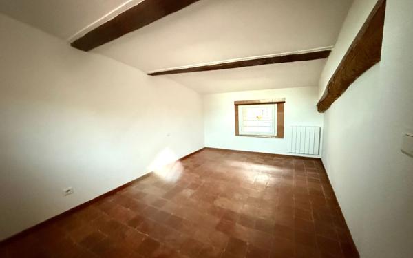 Maison à vendre    3 pièces •  Thuir