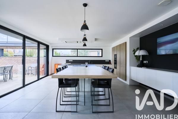 Maison à vendre 6 pièces 250 m² Camphin-en-Pévèle