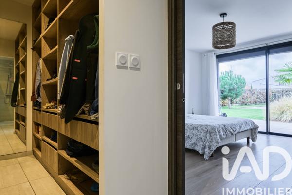 Maison à vendre 6 pièces 250 m² Camphin-en-Pévèle