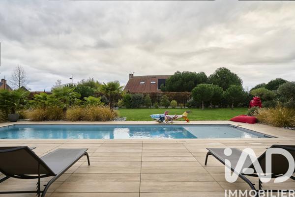 Maison à vendre 6 pièces 250 m² Camphin-en-Pévèle