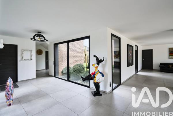 Maison à vendre 6 pièces 250 m² Camphin-en-Pévèle