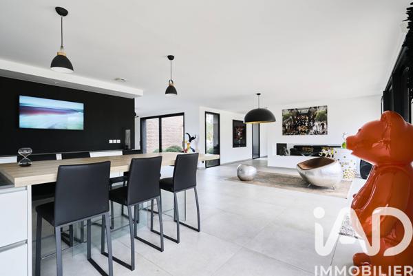 Maison à vendre 6 pièces 250 m² Camphin-en-Pévèle