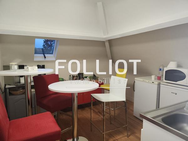 A LOUER - VIRE NORMANDIE - BUREAUX DE 70 M² AVEC BEL EMPLACEMENT