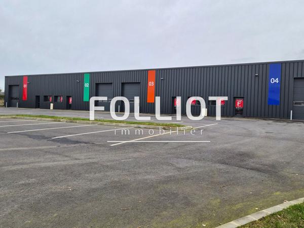 A LOUER - VIRE NORMANDIE- DANS ZONE ARTISANALE - LOCAL D'ACTIVITES de 250 m²