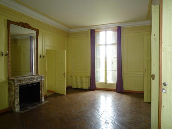 Dpt Seine et Marne (77), La Ferté sous Jouarre à vendre superbe propriété de 80 chambres sur son parc de 14,8 hectares