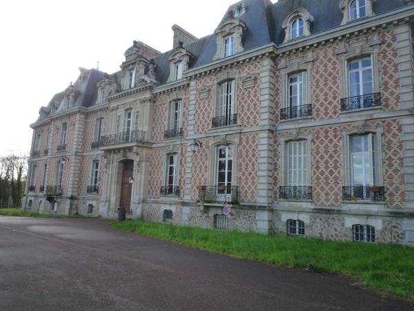 Dpt Seine et Marne (77), La Ferté sous Jouarre à vendre superbe propriété de 80 chambres sur son parc de 14,8 hectares