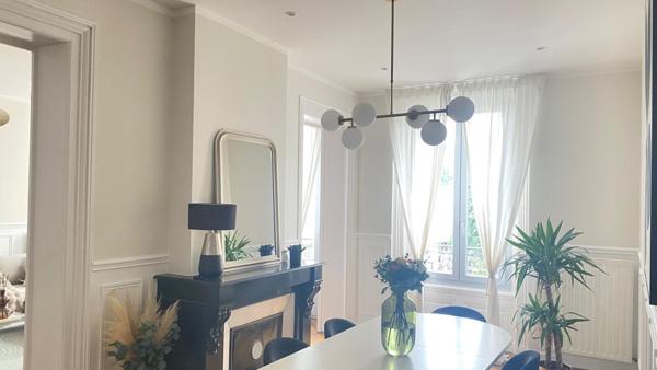 Appartement à Le Chambon-Feugerolles, 42500 - 6 pièces 156m²