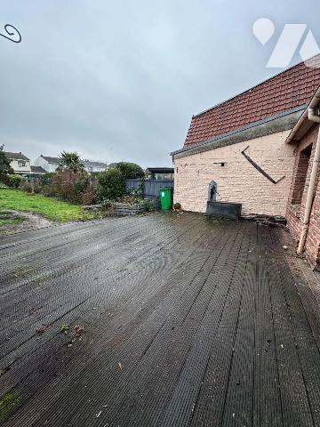 Située dans un quartier calme et recherché de Petit-Synthe, cette maison mitoyenne de 110,35 m²...
