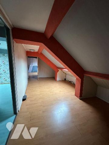 Située dans un quartier calme et recherché de Petit-Synthe, cette maison mitoyenne de 110,35 m²...