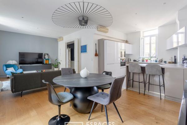 Appartement rénové avec style en coeur de ville