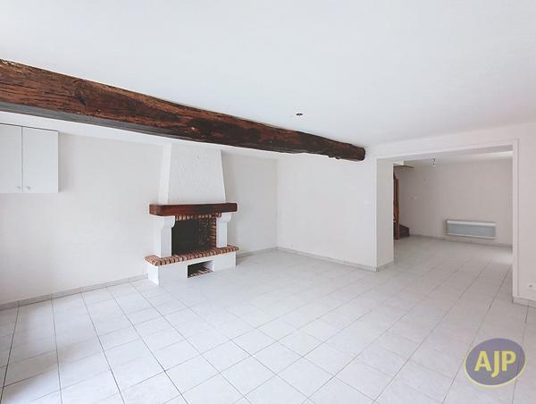 Vente immeuble Montreverd : 181 220 € - AJP Immobilier Vieillevigne