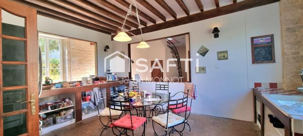 Maison de maître au cœur de la Bourgogne.