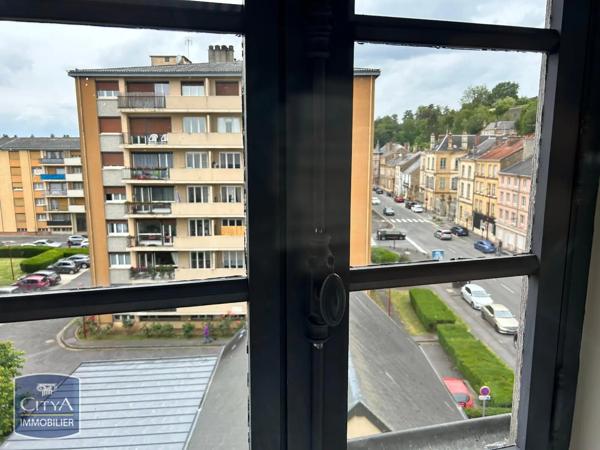 Appartement à vendre 2 pièces 61.8m² Sedan (08200)