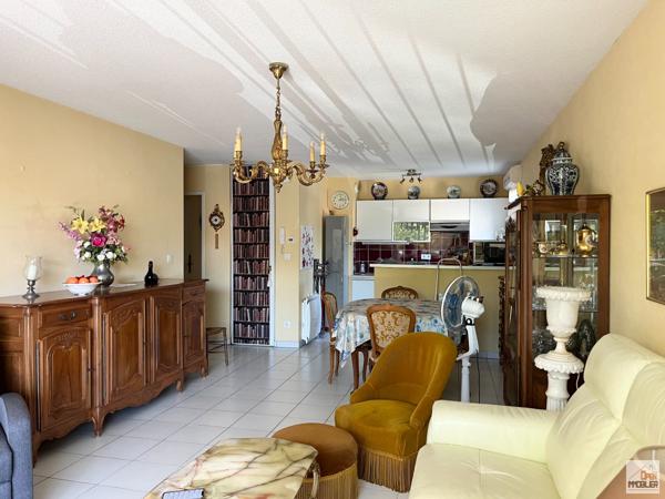 Appartement T3 en Rez-de-chaussée traversant