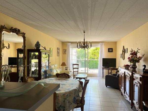 Appartement T3 en Rez-de-chaussée traversant