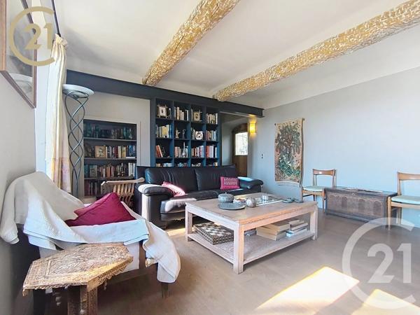 Maison à vendre  9 pièces - 218,57 m 2   VALLAURIS  - 06